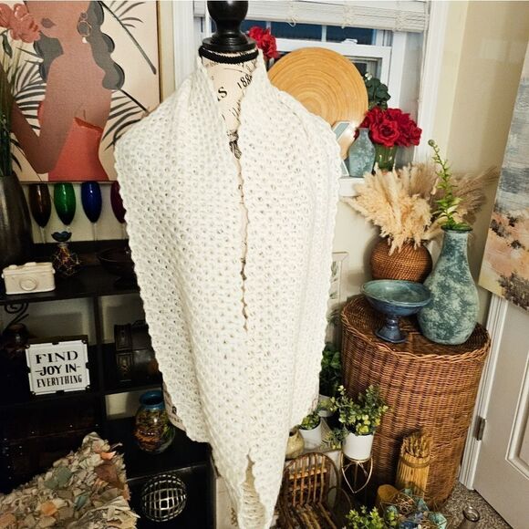 New Aerospostal Crochet Acrylic Stylish Infinity Scarf - Picture 1 of 14